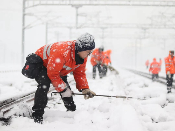 百事官方：南方多地出现雨雪天气 铁路部门启动应急措施