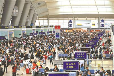 ：北京七大火车站昨日发送旅客83.3万人次